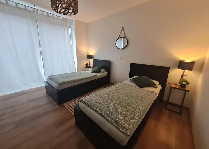 Nachtigallenthal 1 *